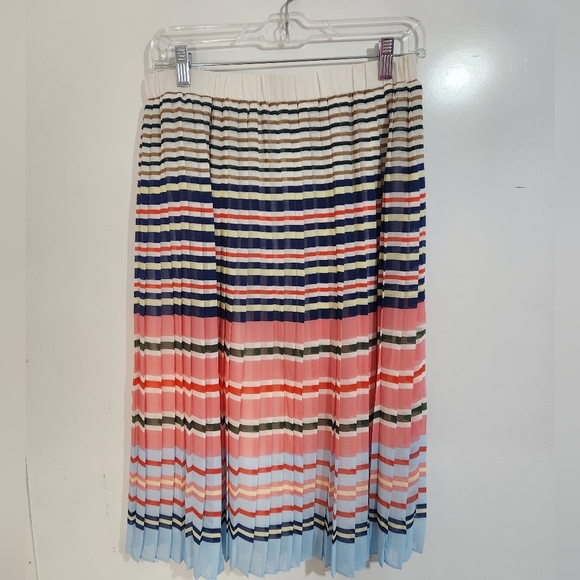 Banana Republic Dresses & Skirts - Banana Republic Striped Multicolor Pleated Skirt, Size 2